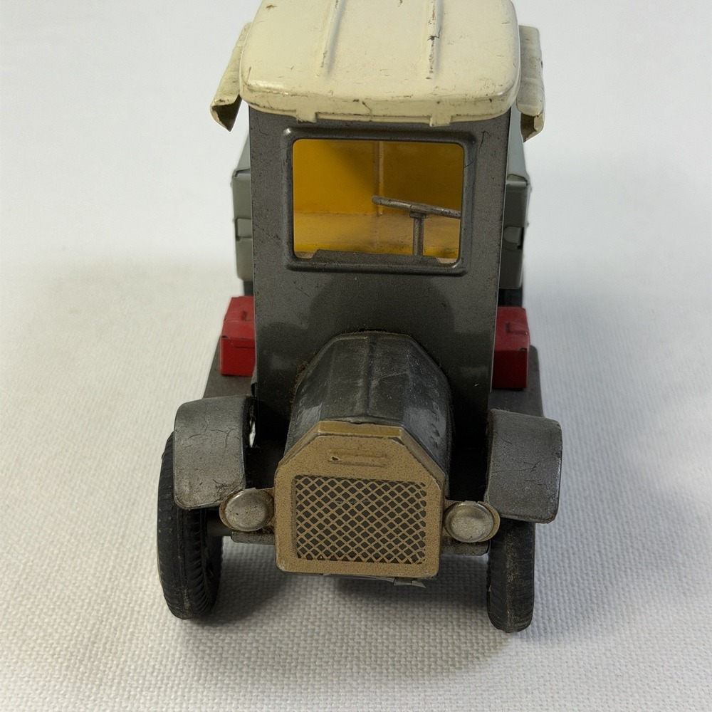 Vintage International Old Timer Friction Delivery Truck no box Japan 1960's - Picture 7 of 13